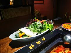 -老牌坊云南鱼豆花火锅(哈西万达店)