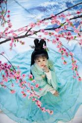-九月鹰飞汉服摄影工作室