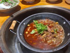 -大众跷脚牛肉馆·非遗传承单位(峨眉山店)