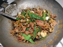 -费大厨辣椒炒肉(黄兴中心广场店)