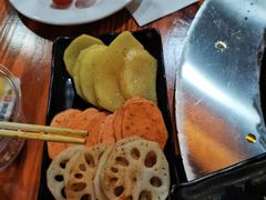 -炭虎子水浒烤肉(梦时代店)