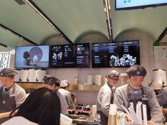 -奈雪的茶(亨特国际广场店)