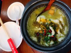 -周鱼小馆石锅酸菜鱼(活力汇店)