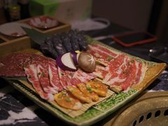 -山川小町·极番烧肉(新地假日广场店)