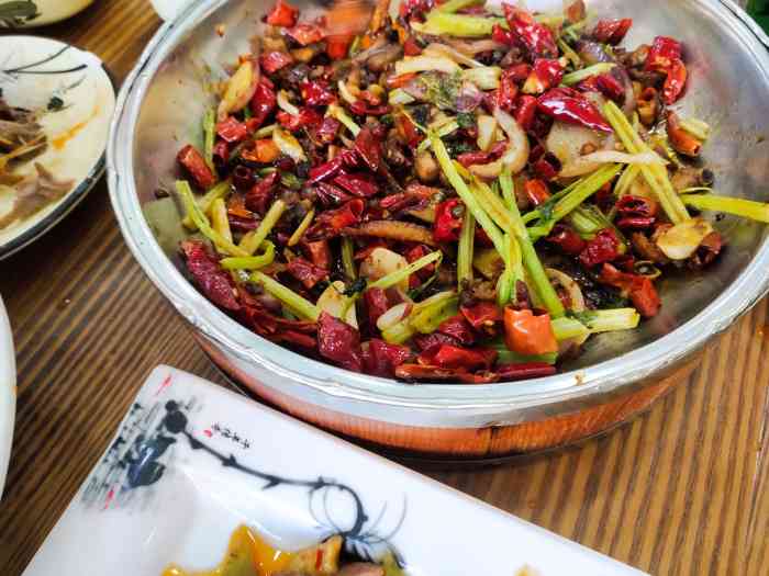 疯狂的鸭脑壳(台儿庄路店)-"鸭脑壳好辣好香好吃,吃好这个,其他都么有