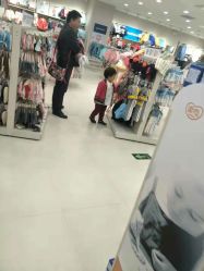 -乐友孕婴童(龙旗购物中心店)