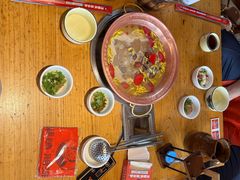 -阿婆情腊排骨火锅·野生菌季(古城旗舰店)