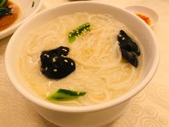 浓鱼汤云胜米线-悦湖公馆