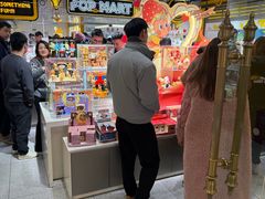 -泡泡玛特POPMART(上海环球港店)