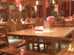 大堂-野山舂·贵州现舂酸汤火锅(鸿通城店)