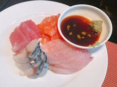 -大中华希尔顿酒店-念自助餐·嗨啤·小龙虾