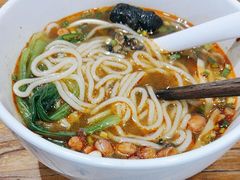 -湘人龙记老长沙米粉(鸟巢店)