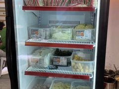 自助取餐区-运气牛自助酱大骨火锅(南京东路店)