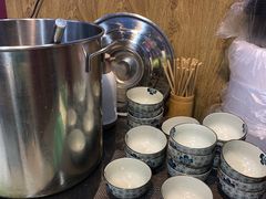 -内蒙焖面大盆骨餐馆(山大路店)