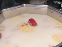 -新草堂锅物料理(泉城路店)