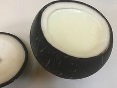 -志龙皇冠吃货椰子铺