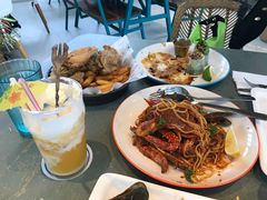 -Cha Cha's Beach Cafe