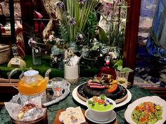 -秘密旅行Bonjour(黑金冠 江南西店)