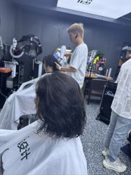 -藤野造型专业烫染接发