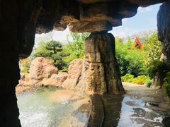 -七彩云南古滇温泉山庄