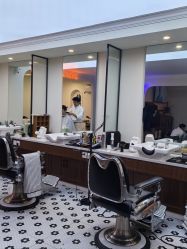 -理昂男士理发店 Barber shop