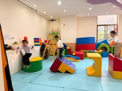 -瑞恩宝感统训练·语言提升·蒙氏托育中心