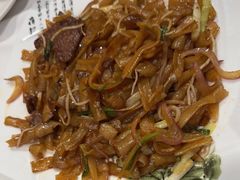 干炒牛河-稻香酒家·34年老字号·港式粤菜(汉街店)