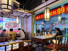-川流不息·地道川菜·小龙虾(新松江路店)