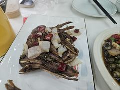 -老鄞江清水龙虾•赵赵家(江北店)