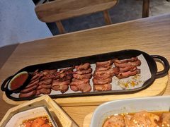 蜜桃烤肉-蜜桃餐厅·伴山(绿宝广场店)