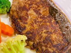 菲力扒牛排-小白桦西餐厅