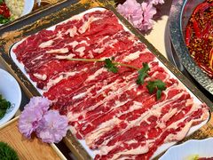 -茅草房·河畔园林火锅