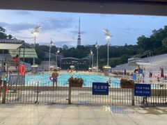 -越秀山游泳场