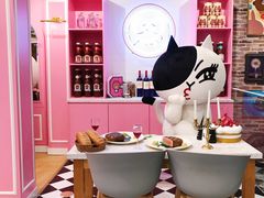 -LINE FRIENDS Garosu-gil Flagship Store