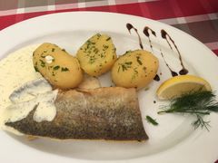 -布劳伽斯特豪夫哈尔施塔特宾馆