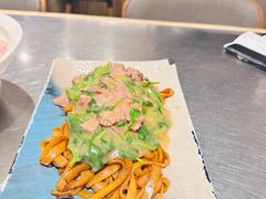 潮界湿炒牛河-潮界(虹桥新天地店)