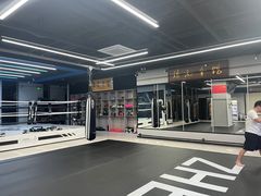 -臻元搏击格斗泰拳拳馆(港隆店)