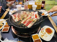 招牌酸菜猪五花肉-北京小炮儿炙子烤肉·铜锅涮肉(珠江路店)