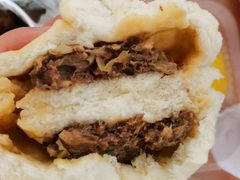 牛肉大葱包子-李小老烧饼(常营民族家园店)