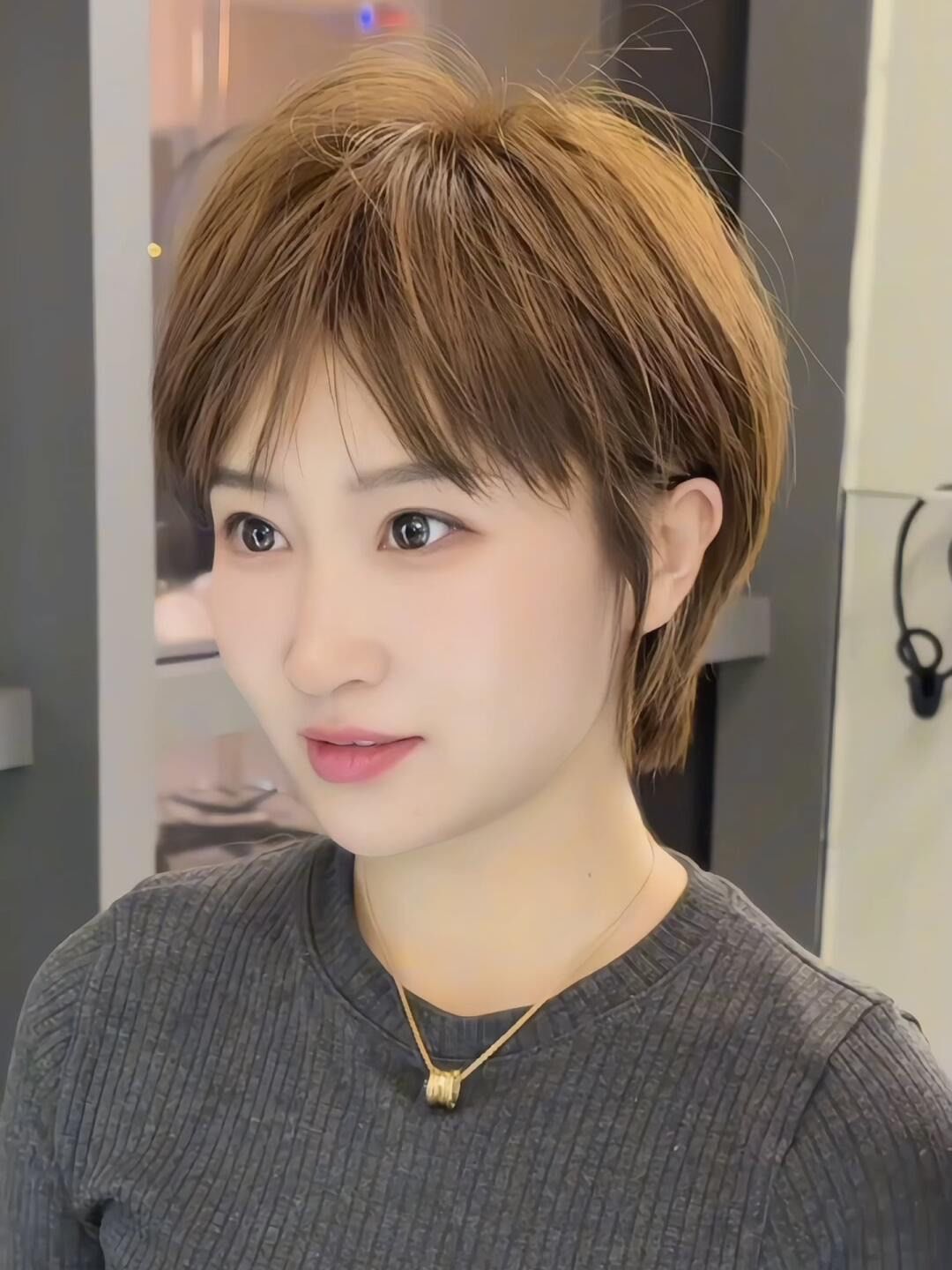 好后悔没有早点剪的短发简直太好看了女生短发发型圆脸发型显脸小