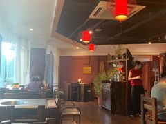 -大匠工房古船木艺术餐厅·猪肚鸡专门店(长白仙岛店)