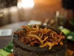 石锅孜然羊肉-君悦酒店·1881·北京烤鸭