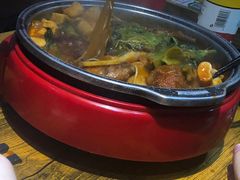 -吉吉向上炭烤鸡肉煲(大学城店)