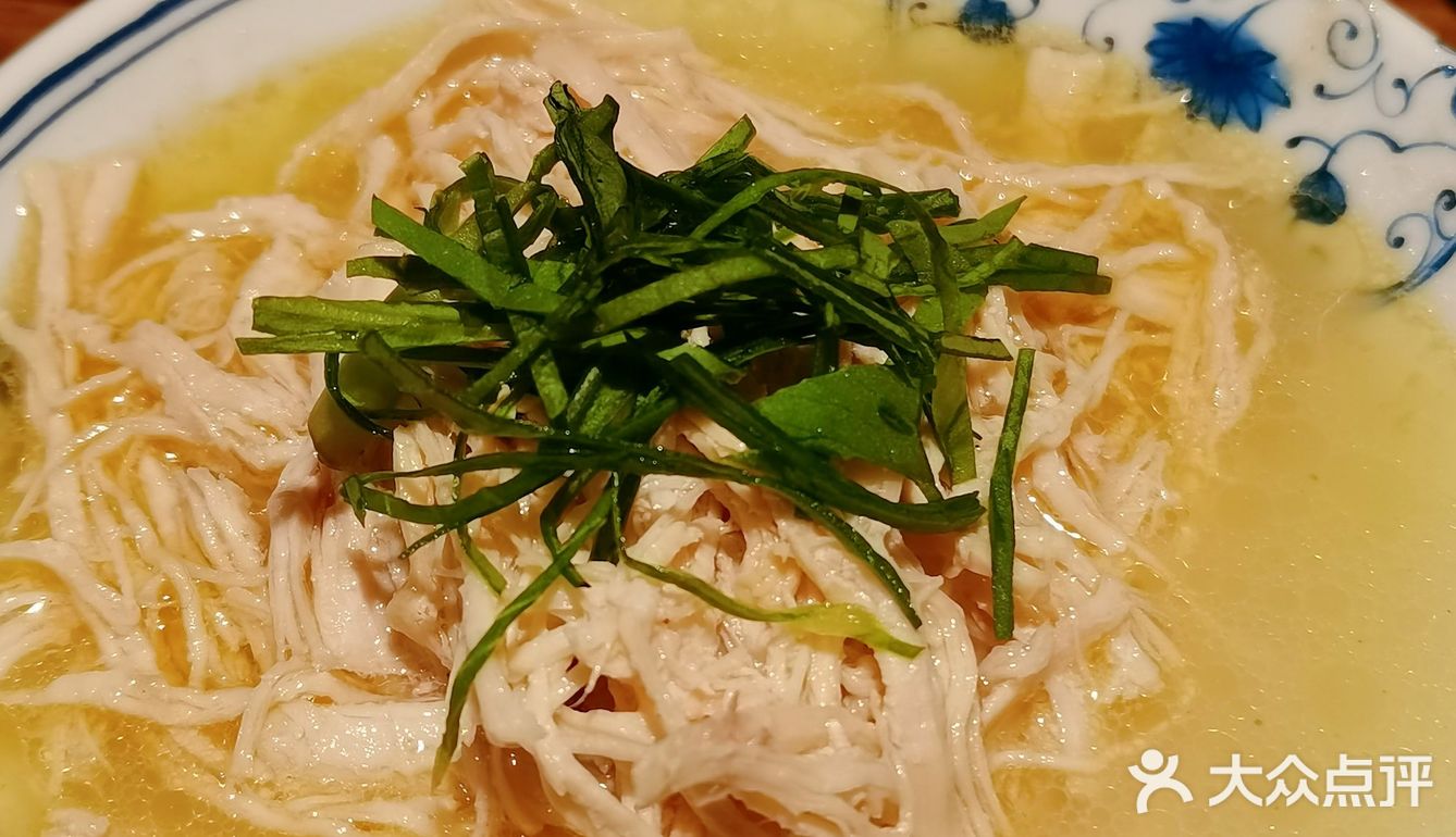 糖糖探店|不用排队吃上肖四女的翘脚牛肉！附攻略