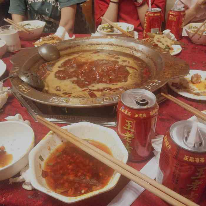 重庆两路口老火锅(玉林店)-"大年初二,有朋自远方来,住在玉林七天酒店