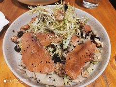 烟熏三文鱼杂菌沙拉-BE BRIGHT KITCHEN(正佳广场店)