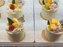 -花花卷卷·鲜食蛋糕(静安久光百货店)