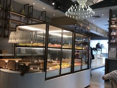 面包甜点陈列柜-奈雪的茶(大梅沙8号仓店)