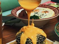 瀑布芝士牛肉汉堡-肥韬茶餐厅(南山mini店)