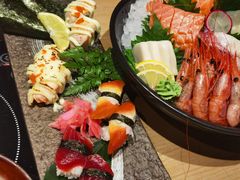 -枝魯枝魯自助料理